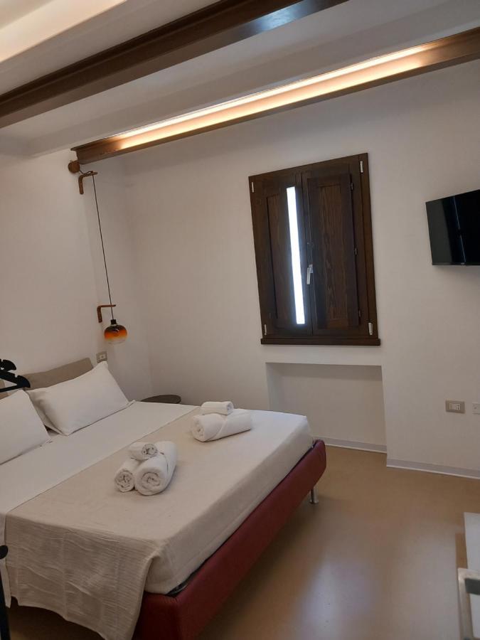 La Casetta Guest House โอริสตาโน ภายนอก รูปภาพ