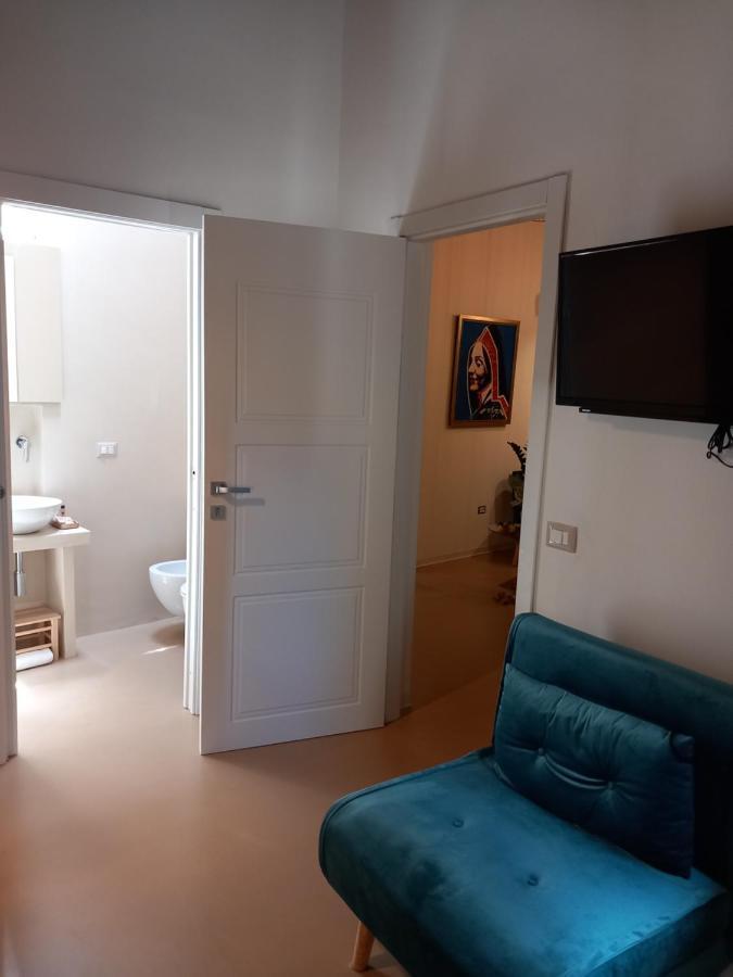 La Casetta Guest House โอริสตาโน ภายนอก รูปภาพ