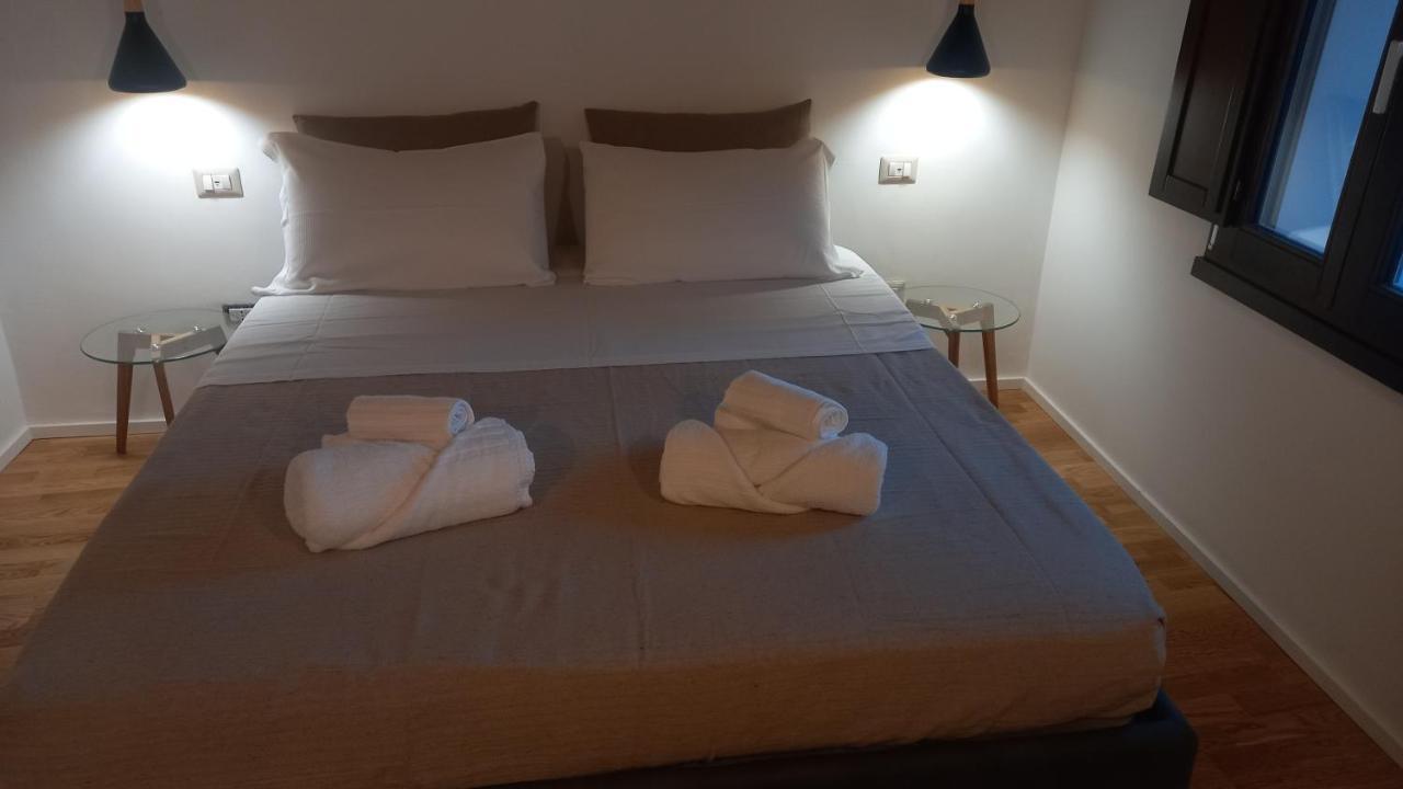 La Casetta Guest House โอริสตาโน ภายนอก รูปภาพ